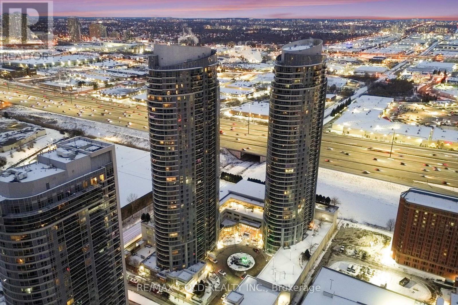 2518 - 135 Village Green Square, Toronto, Ontario M1S 0G4 - Photo 7 - E12633268