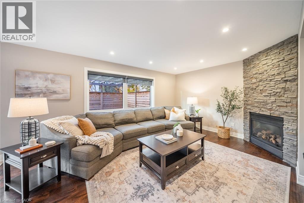 1351 Mcguffin Gate, Milton, Ontario  L9T 6M3 - Photo 12 - 40791798