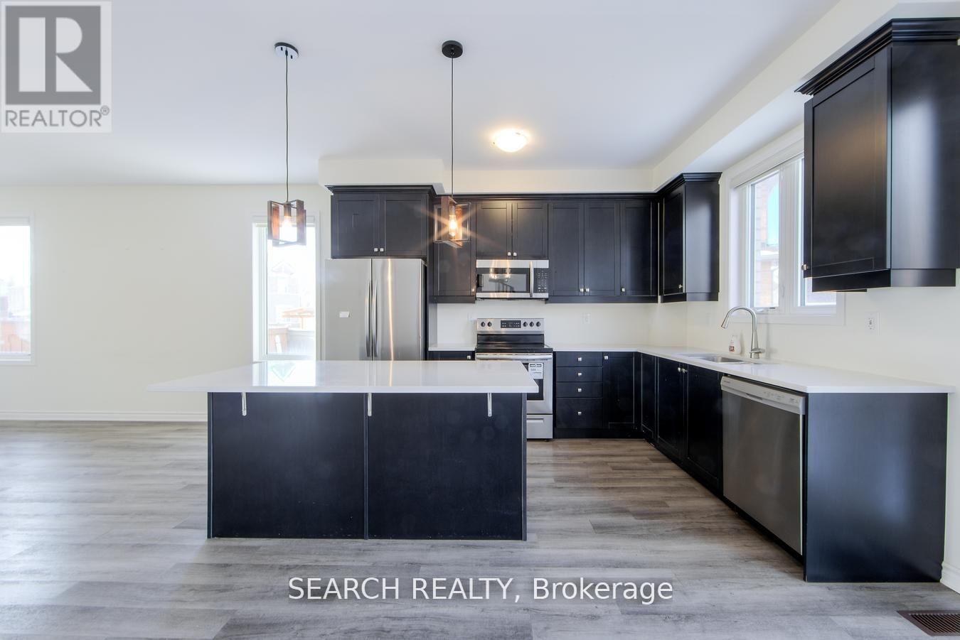 988 Cherry Court, Milton, Ontario  L9E 1P8 - Photo 31 - W12599936