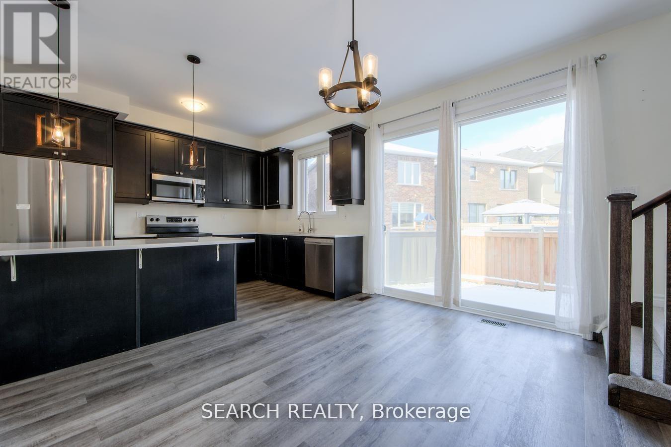 988 Cherry Court, Milton, Ontario  L9E 1P8 - Photo 30 - W12599936