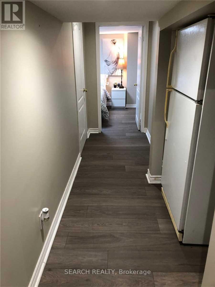 Bsmt - 3195 Polo Place, Mississauga, Ontario  L5M 6L1 - Photo 5 - W12607404