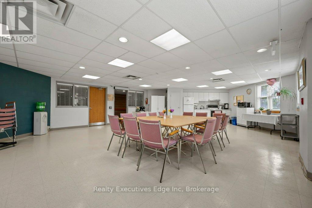 306 - 208 Silvercreek Parkway N, Guelph, Ontario N1H 8H2 - Photo 37 - X12611334