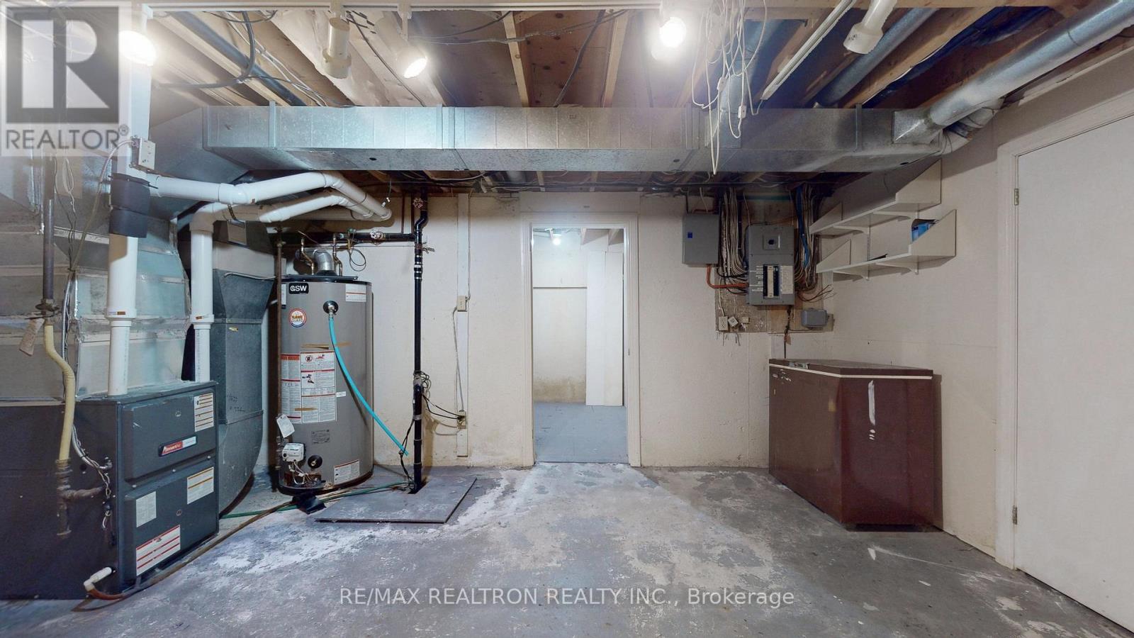 8 Blue Grass Drive, Aurora, Ontario  L4G 6W4 - Photo 27 - N12633244