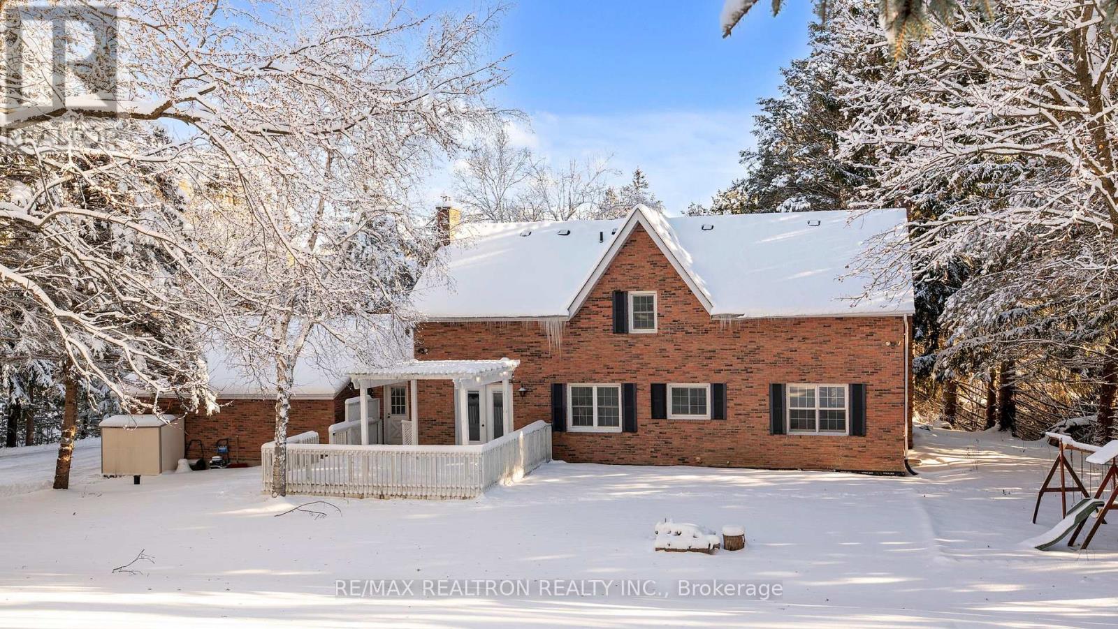 8 Blue Grass Drive, Aurora, Ontario  L4G 6W4 - Photo 31 - N12633244