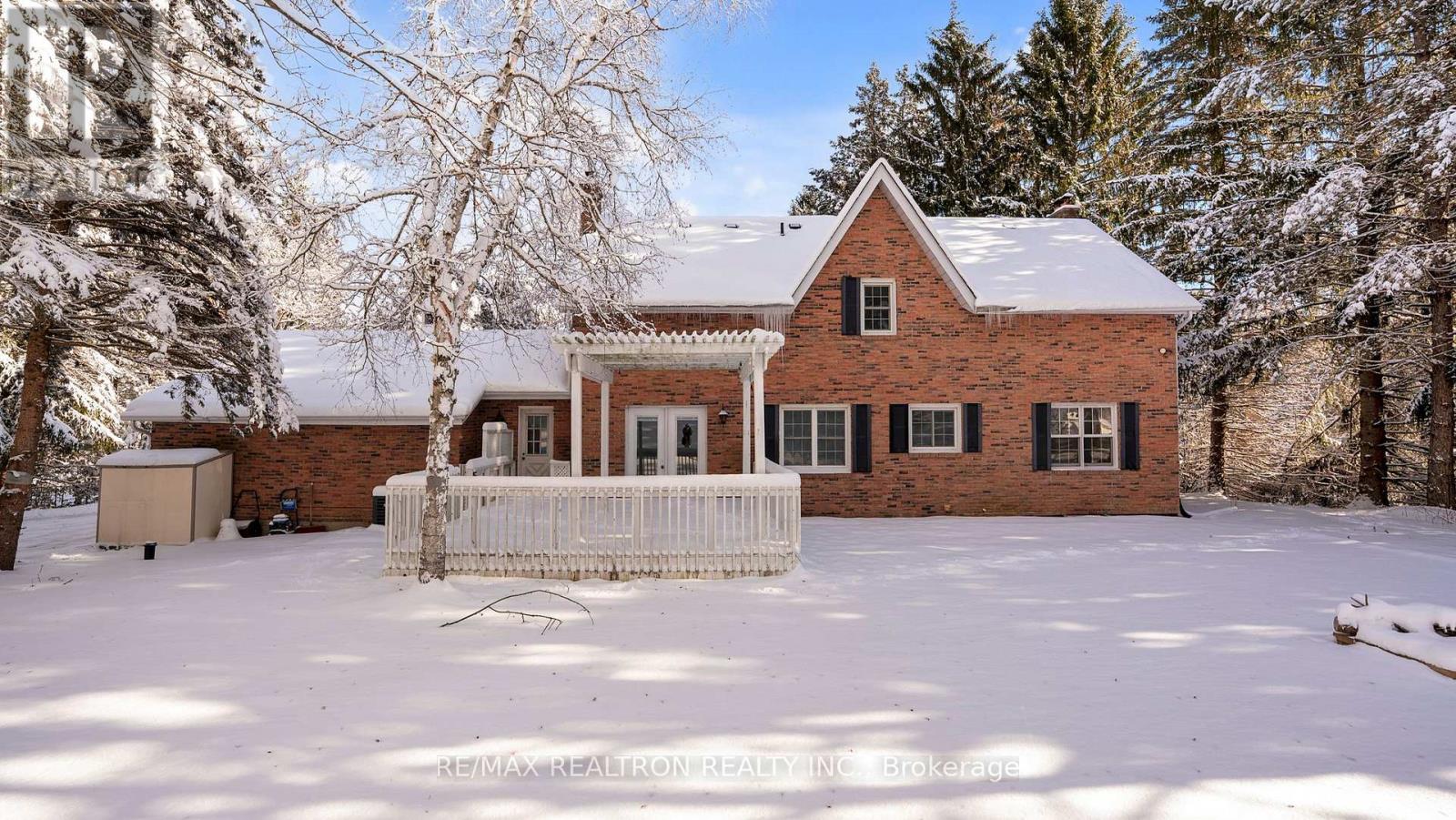 8 Blue Grass Drive, Aurora, Ontario  L4G 6W4 - Photo 32 - N12633244