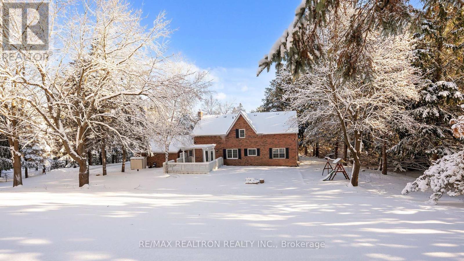 8 Blue Grass Drive, Aurora, Ontario  L4G 6W4 - Photo 33 - N12633244