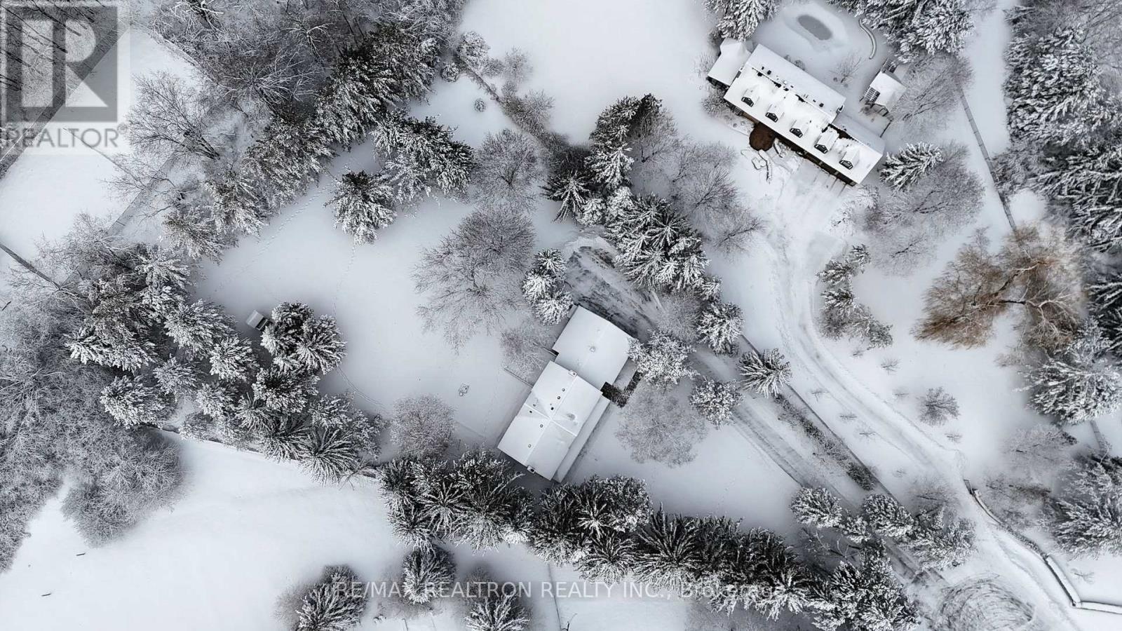 8 Blue Grass Drive, Aurora, Ontario  L4G 6W4 - Photo 41 - N12633244