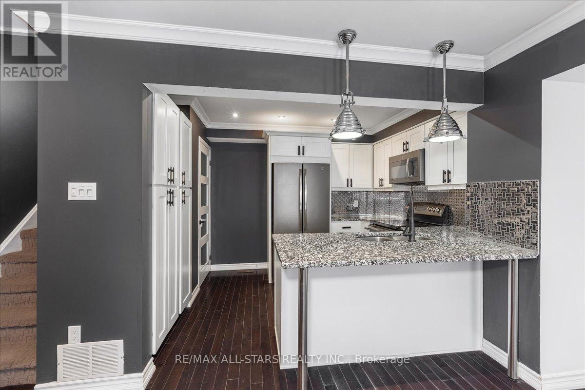 47 - 115 Main Street S, Newmarket, Ontario  L3Y 8J3 - Photo 10 - N12633248