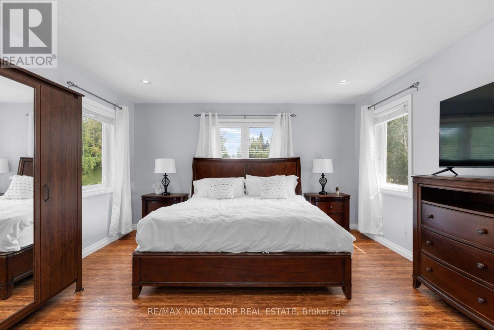 3211 Oak Street, Innisfil, Ontario  L9S 2K3 - Photo 22 - N12633266