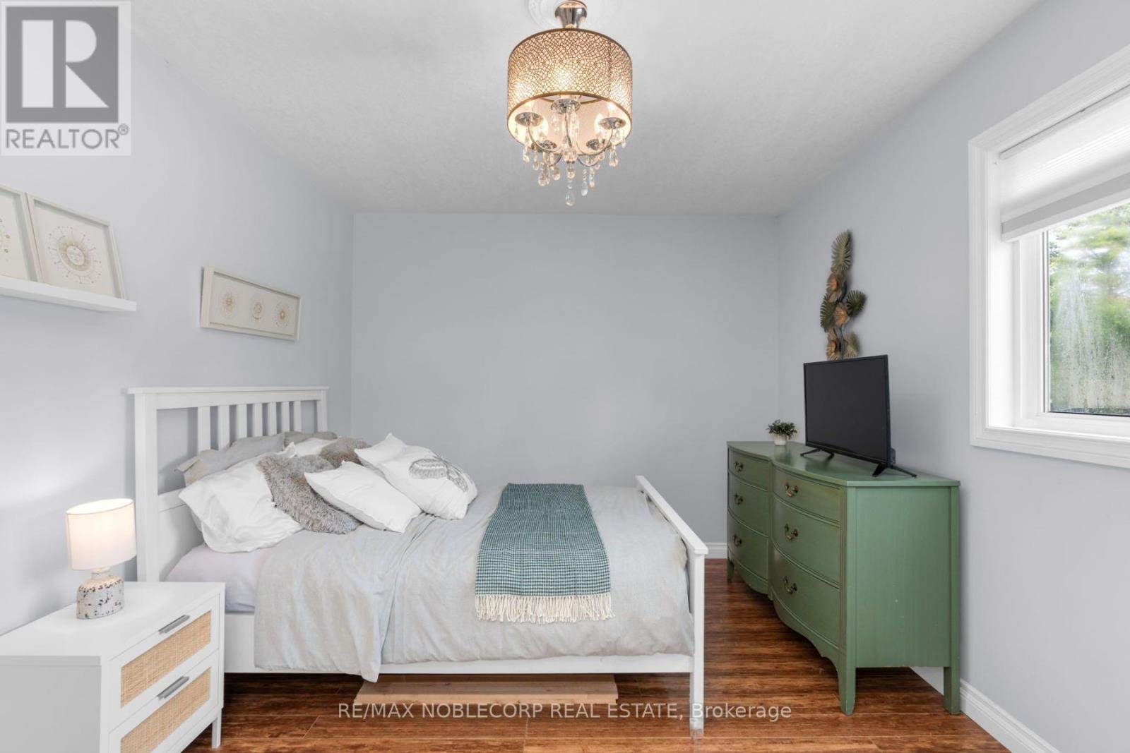 3211 Oak Street, Innisfil, Ontario  L9S 2K3 - Photo 29 - N12633266