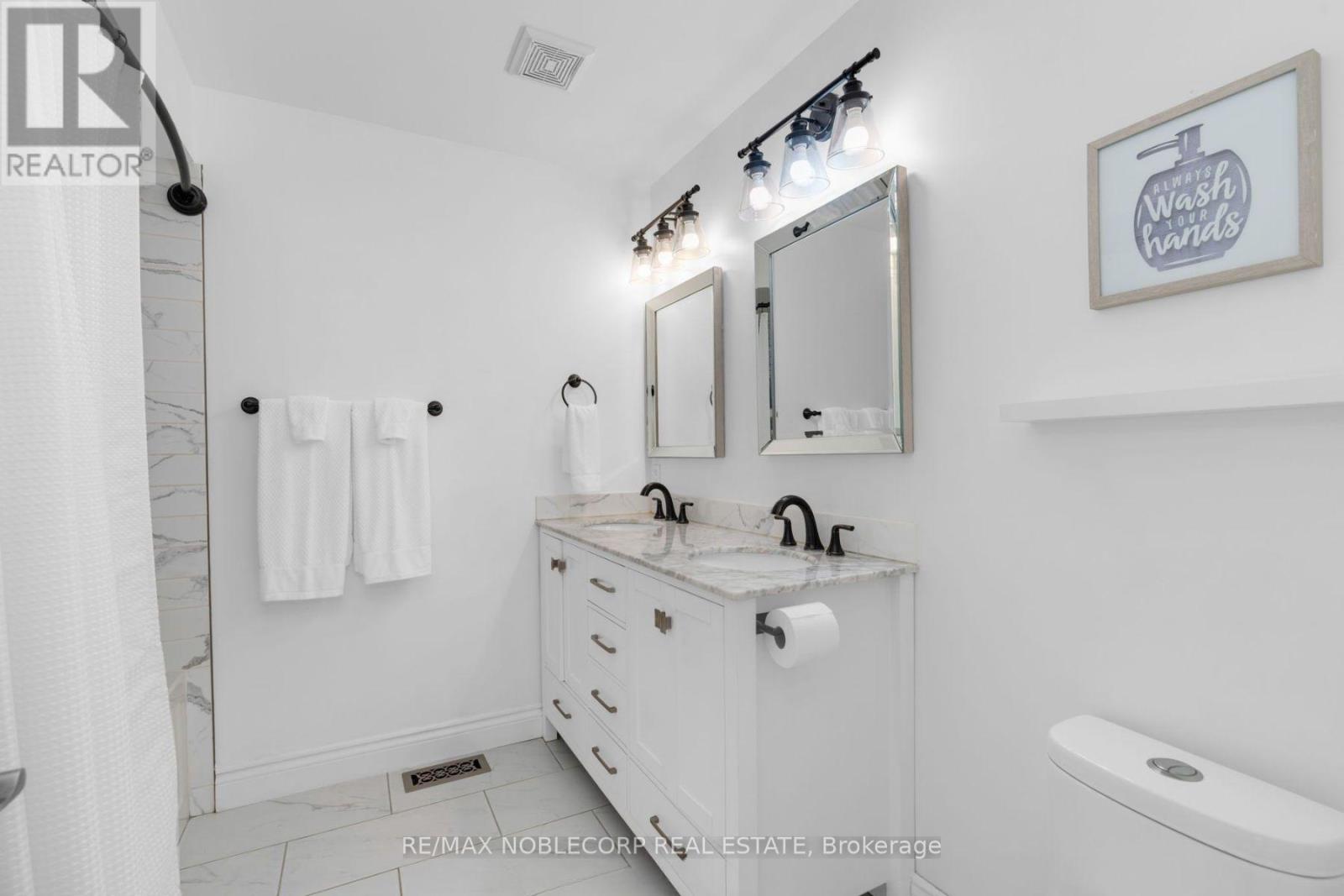 3211 Oak Street, Innisfil, Ontario  L9S 2K3 - Photo 30 - N12633266