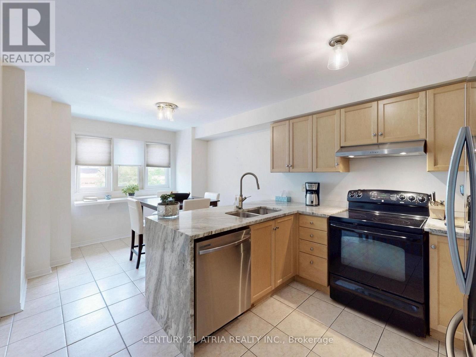 16 Stiles Avenue, Aurora, Ontario  L4G 7N3 - Photo 10 - N12633272