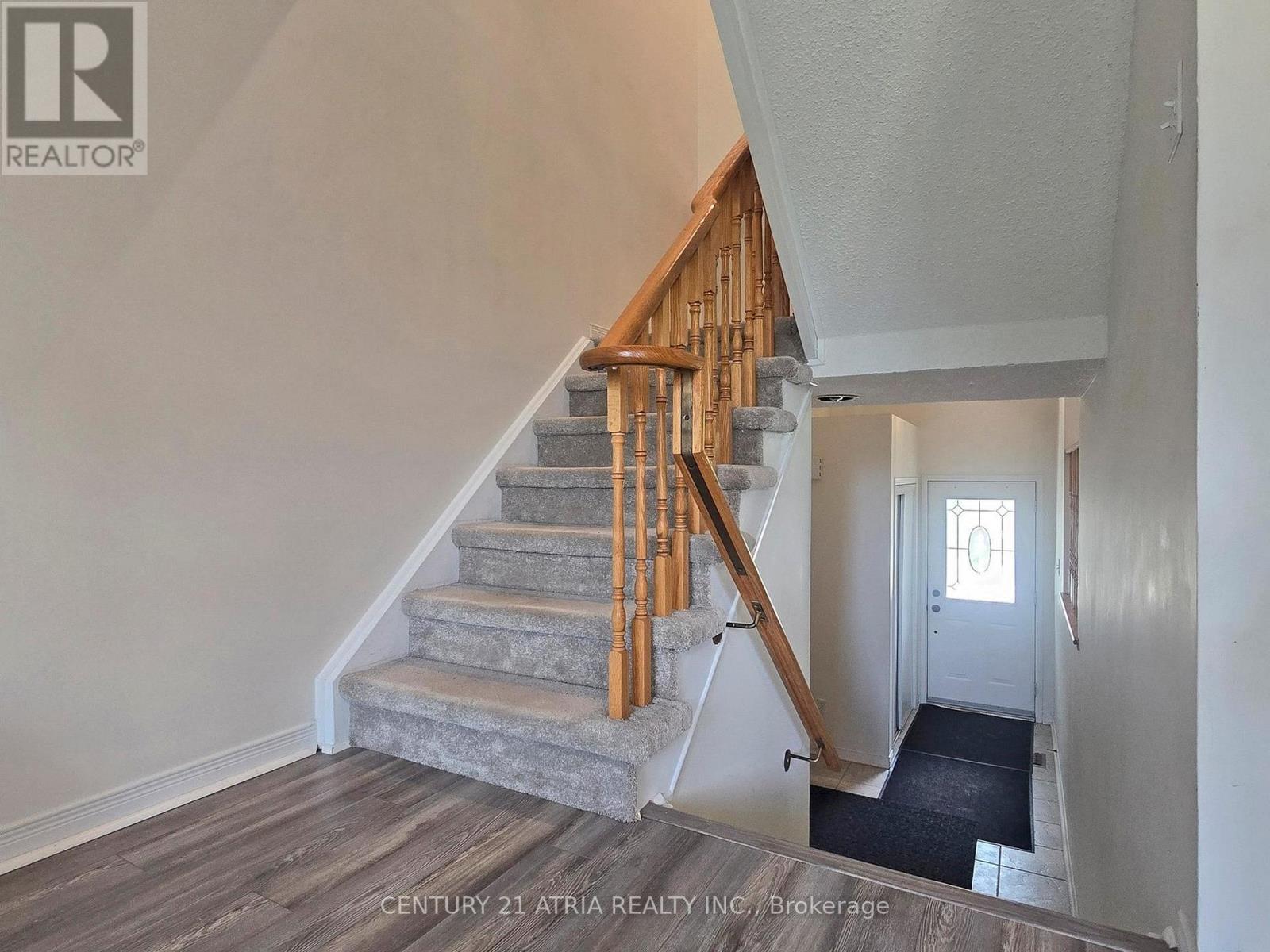 16 Stiles Avenue, Aurora, Ontario  L4G 7N3 - Photo 17 - N12633272