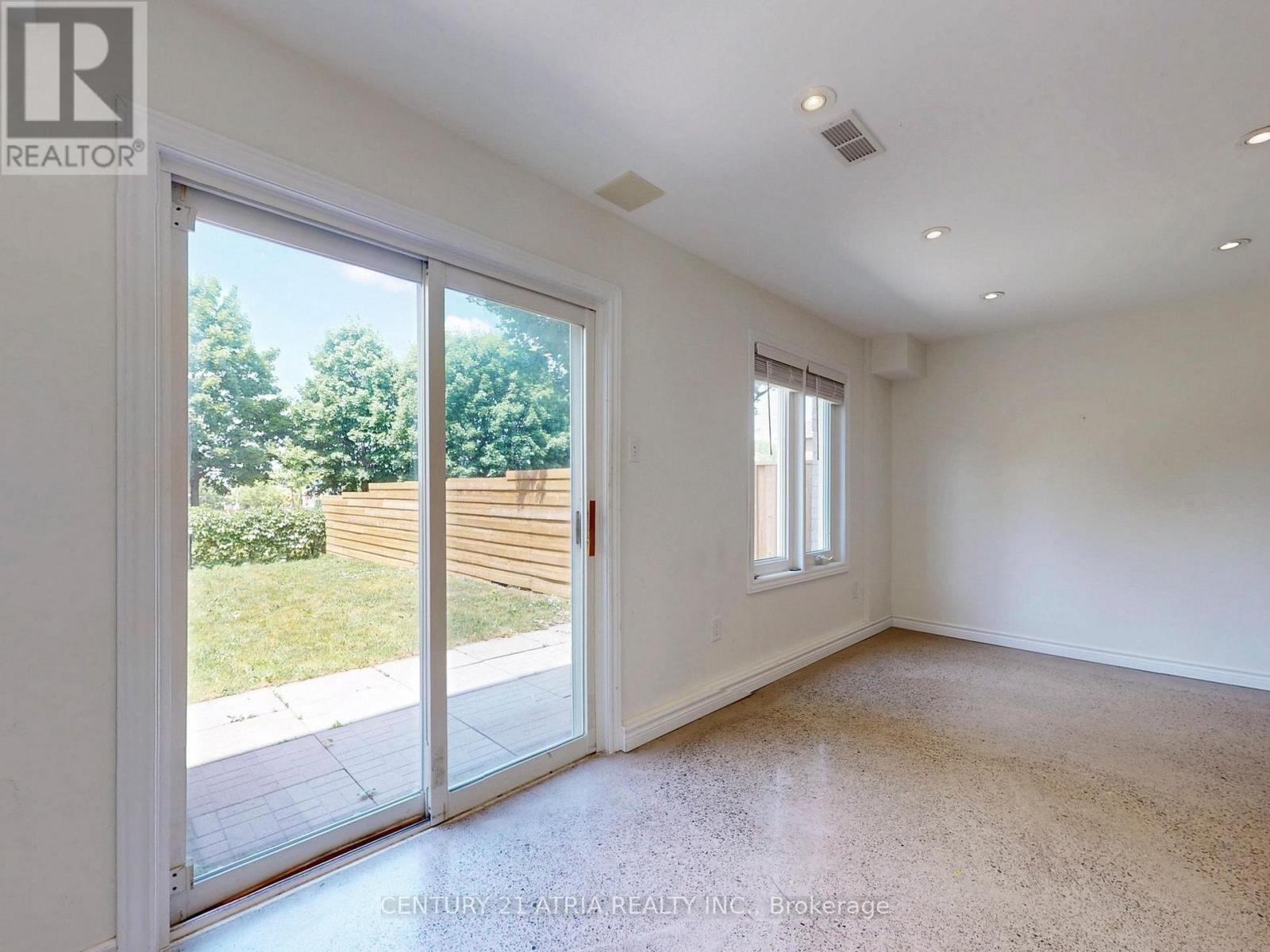 16 Stiles Avenue, Aurora, Ontario  L4G 7N3 - Photo 29 - N12633272