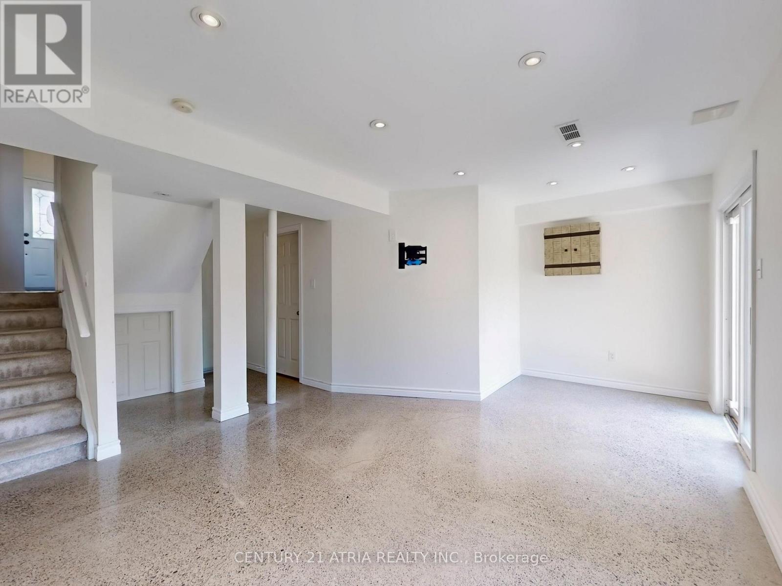 16 Stiles Avenue, Aurora, Ontario  L4G 7N3 - Photo 30 - N12633272