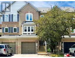 16 STILES AVENUE, Aurora, Ontario