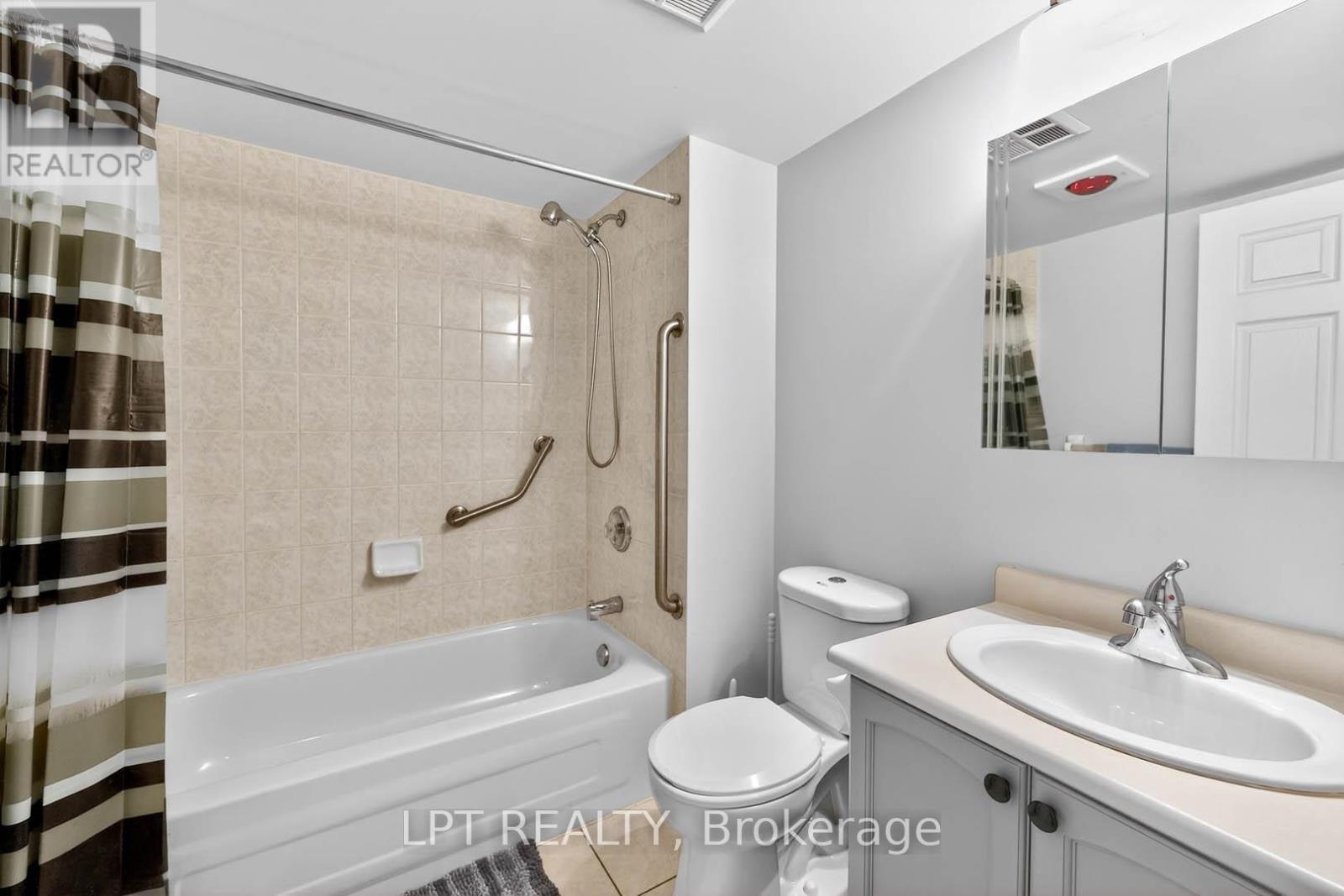 Ph06 - 51 Baffin Court, Richmond Hill, Ontario  L4B 4P6 - Photo 28 - N12633294