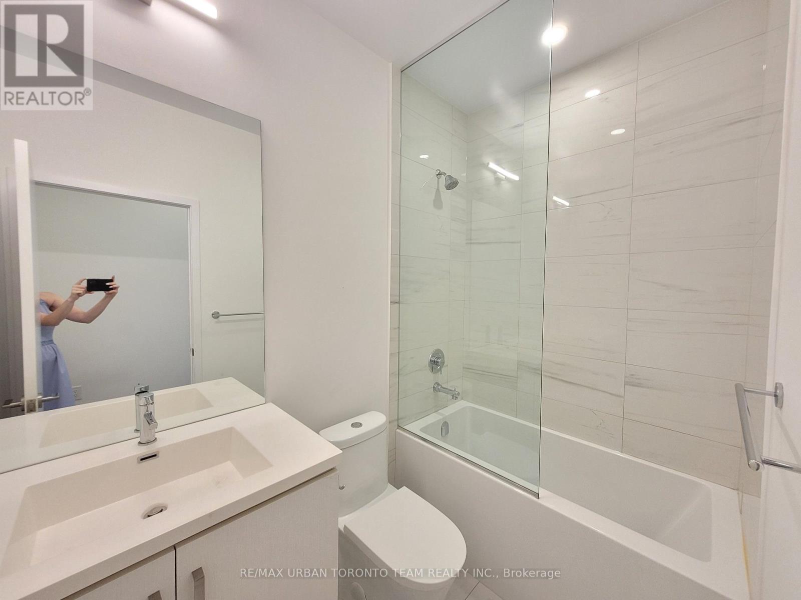 316 - 38 Honeycrisp Crescent, Vaughan (Vaughan Corporate Centre), Ontario  L4K 0M7 - Photo 3 - N12633310