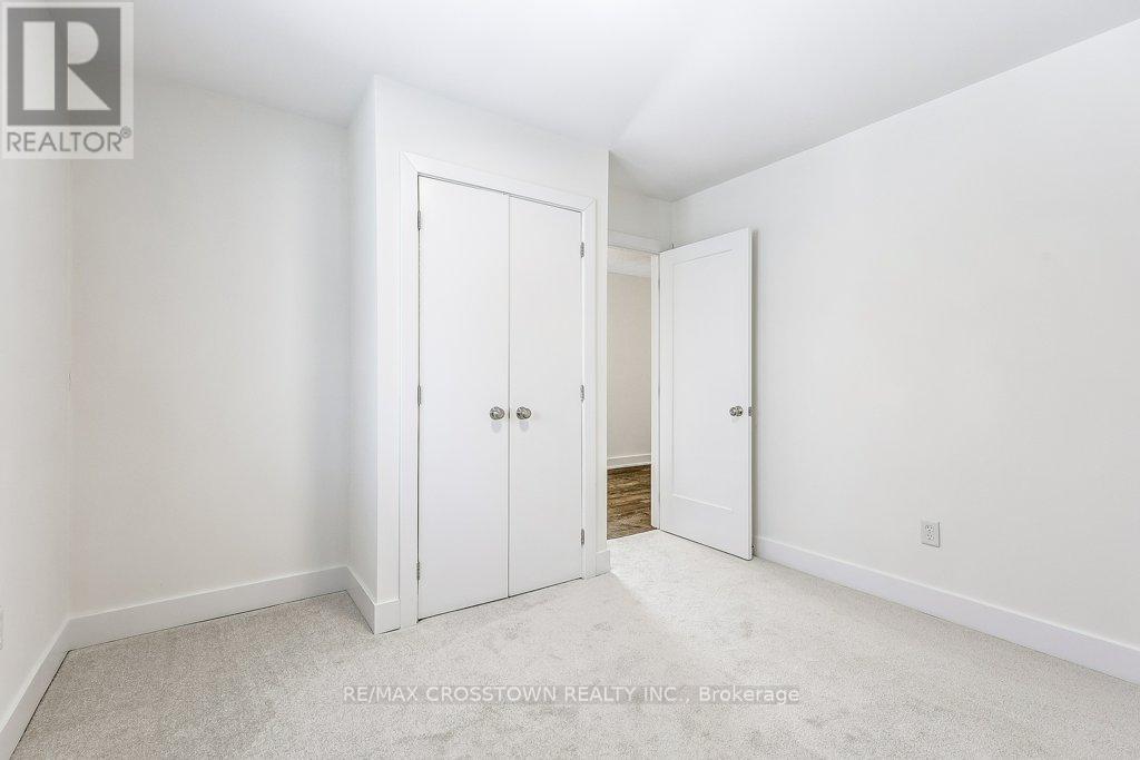 436 Dixon Boulevard, Newmarket, Ontario  L3Y 5C7 - Photo 23 - N12633314