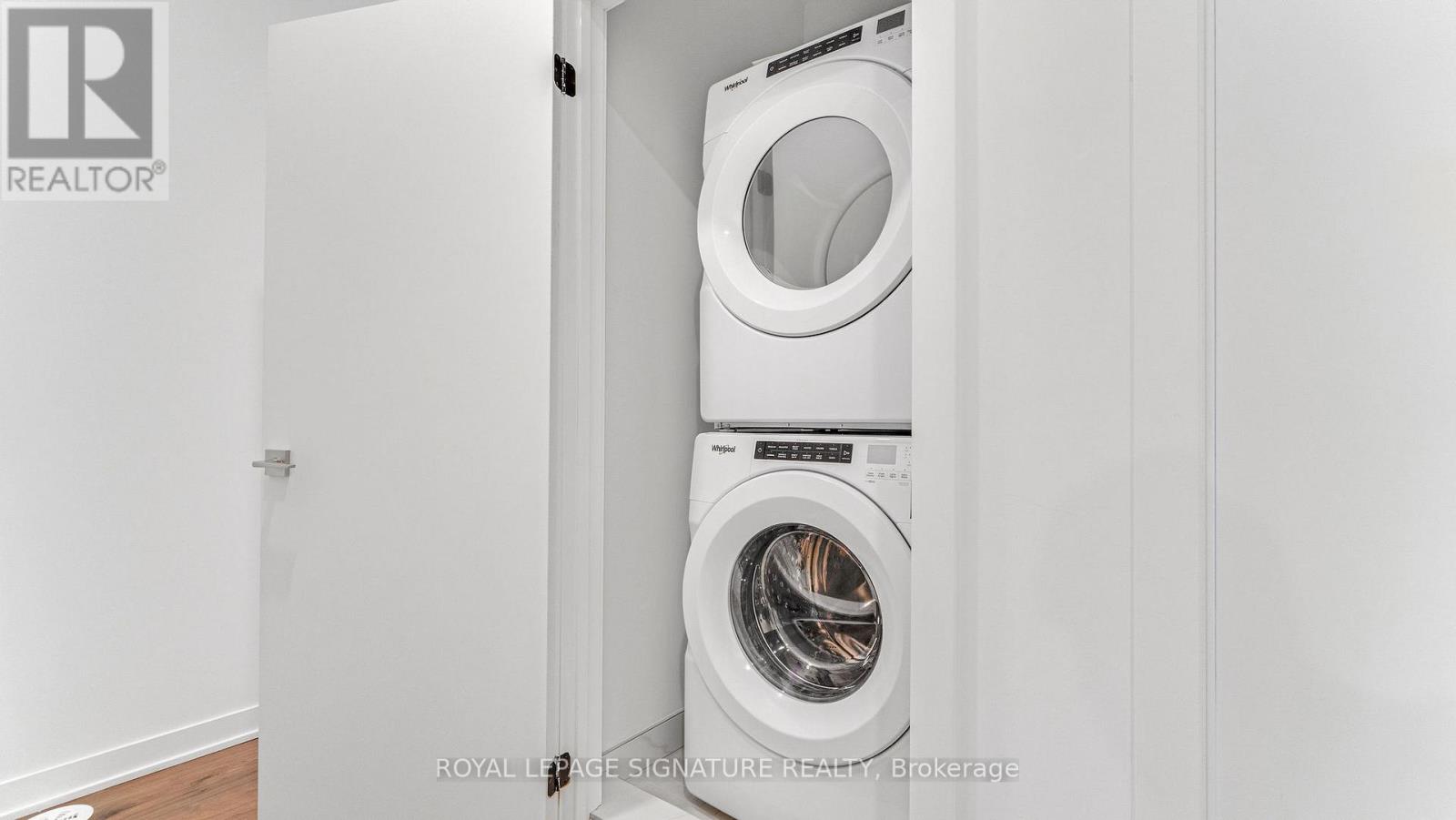 3055 Trailside Drive, Oakville, Ontario  L6M 4M2 - Photo 32 - W12633262