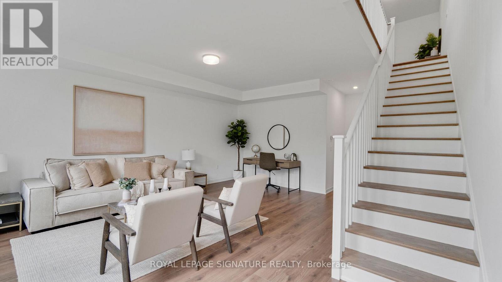 3055 Trailside Drive, Oakville, Ontario  L6M 4M2 - Photo 8 - W12633262