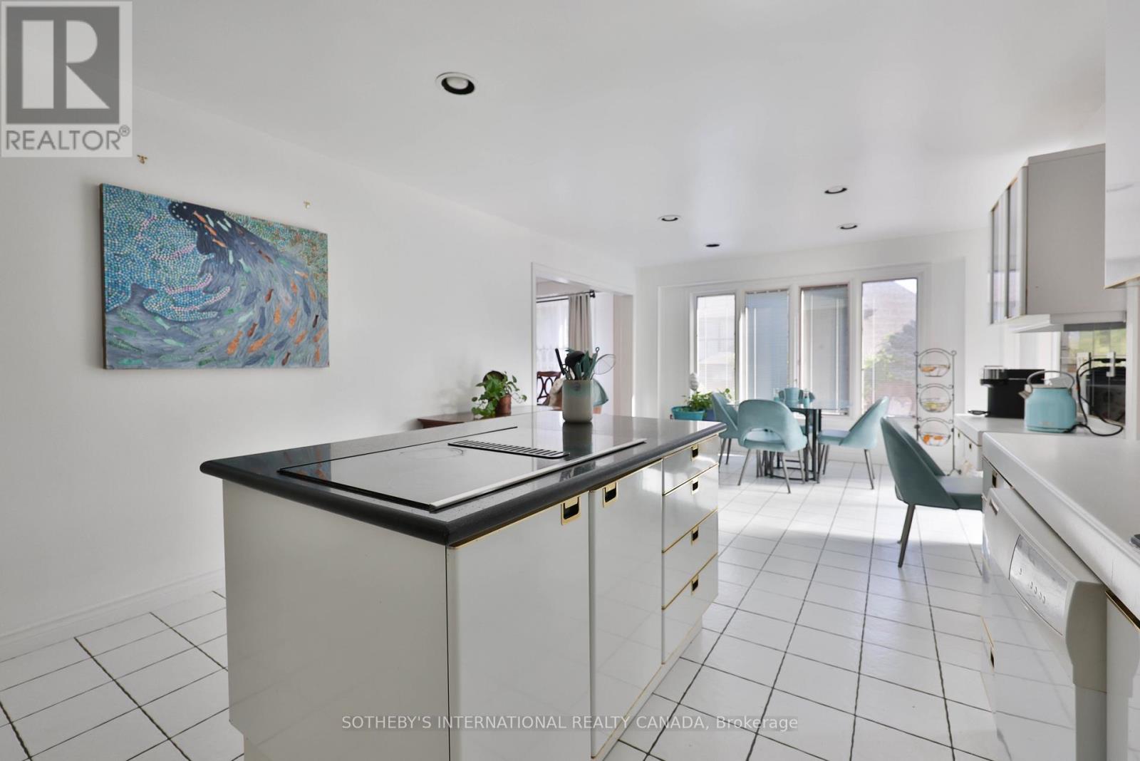 1070 Geran Crescent, Mississauga, Ontario  L5H 4A6 - Photo 14 - W12633296