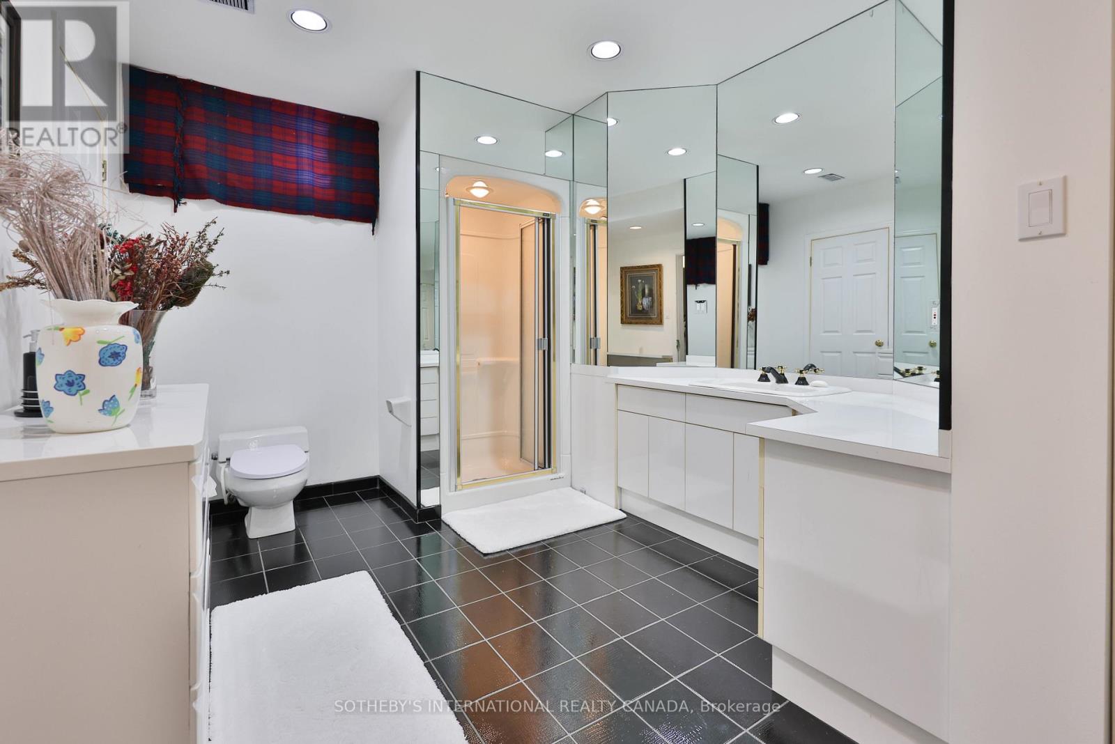 1070 Geran Crescent, Mississauga, Ontario  L5H 4A6 - Photo 31 - W12633296