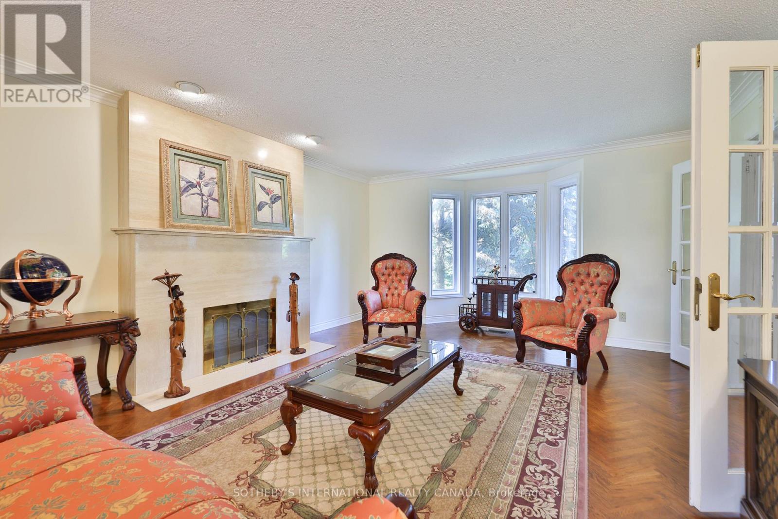 1070 Geran Crescent, Mississauga, Ontario  L5H 4A6 - Photo 8 - W12633296