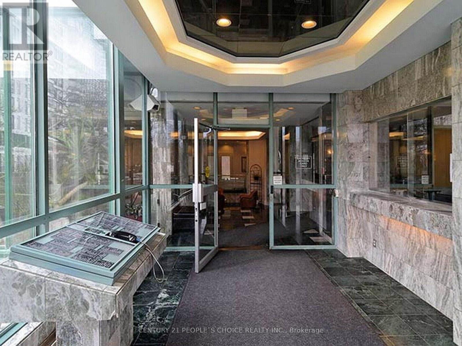 1805 - 4470 Tucana Court, Mississauga, Ontario  L5R 3K8 - Photo 4 - W12633308