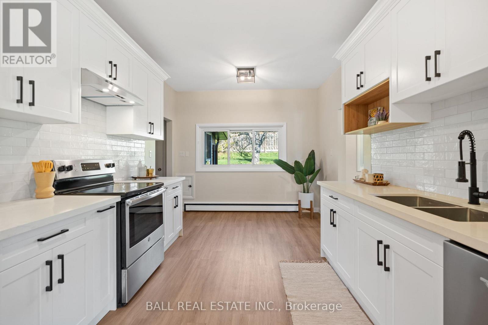 450 Rosedale Avenue, Peterborough (Town Ward 3), Ontario  K9J 6J1 - Photo 12 - X12633354