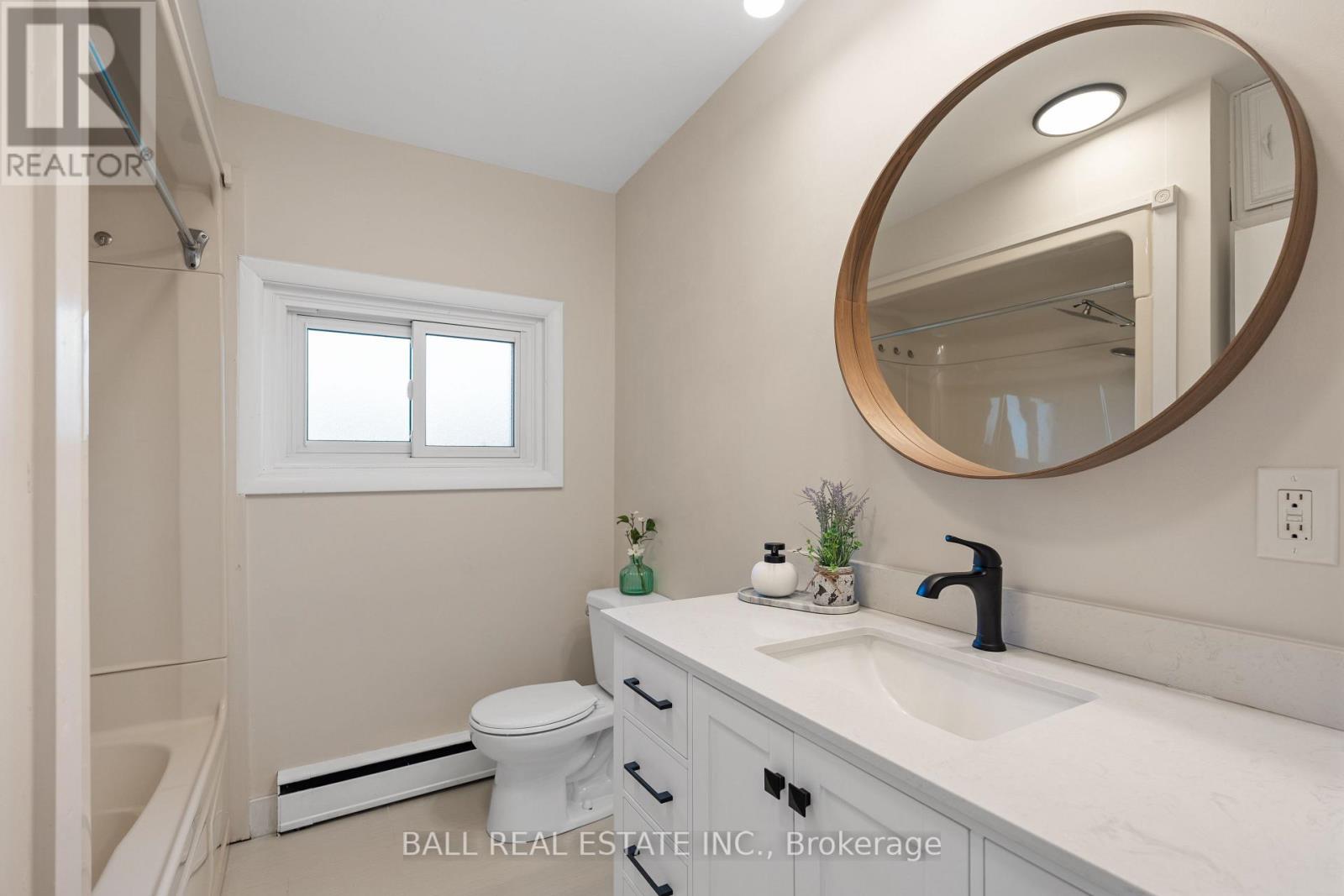 450 Rosedale Avenue, Peterborough (Town Ward 3), Ontario  K9J 6J1 - Photo 26 - X12633354