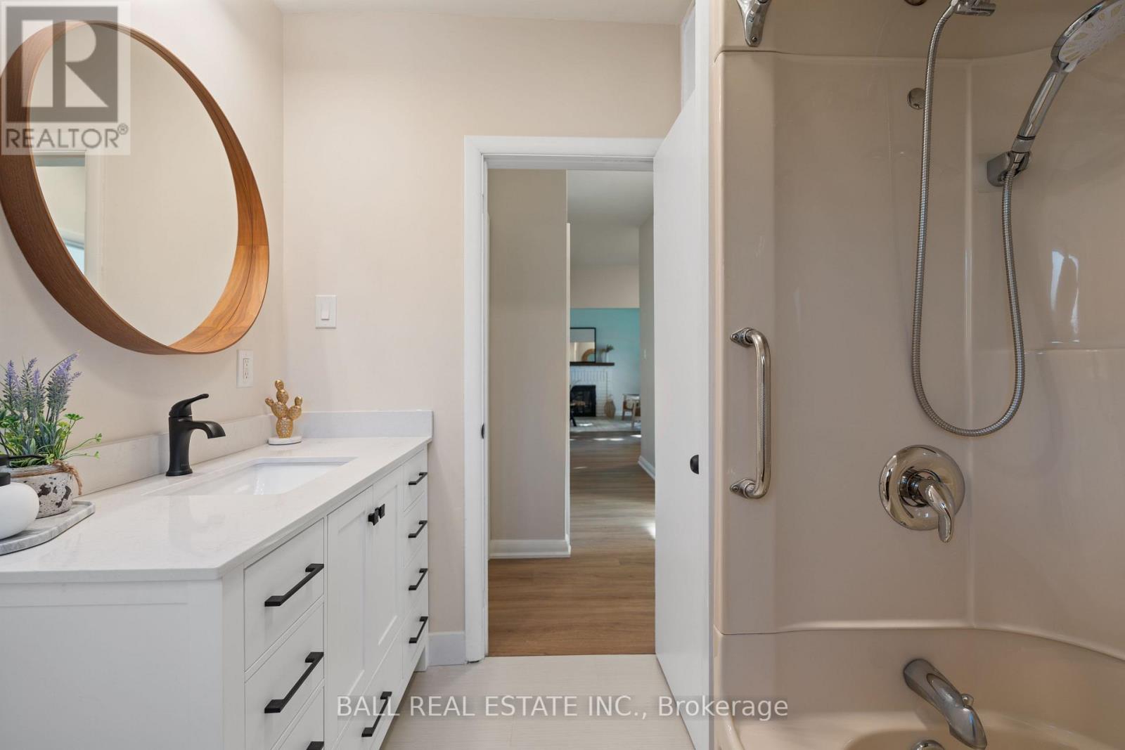 450 Rosedale Avenue, Peterborough (Town Ward 3), Ontario  K9J 6J1 - Photo 27 - X12633354