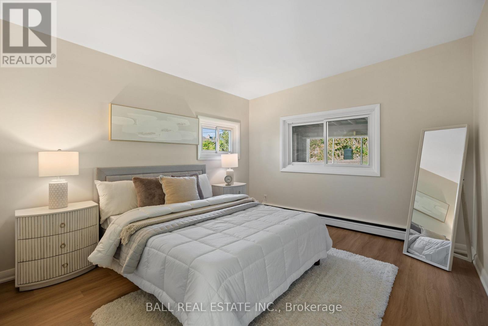 450 Rosedale Avenue, Peterborough (Town Ward 3), Ontario  K9J 6J1 - Photo 28 - X12633354