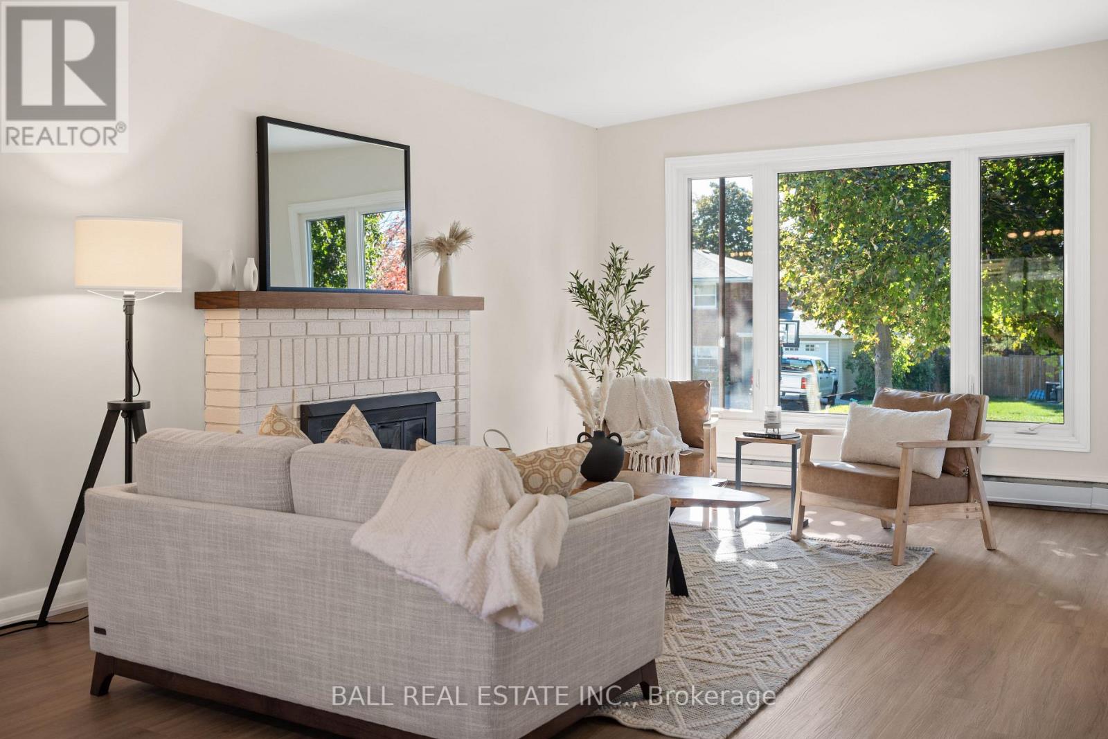 450 Rosedale Avenue, Peterborough (Town Ward 3), Ontario  K9J 6J1 - Photo 8 - X12633354