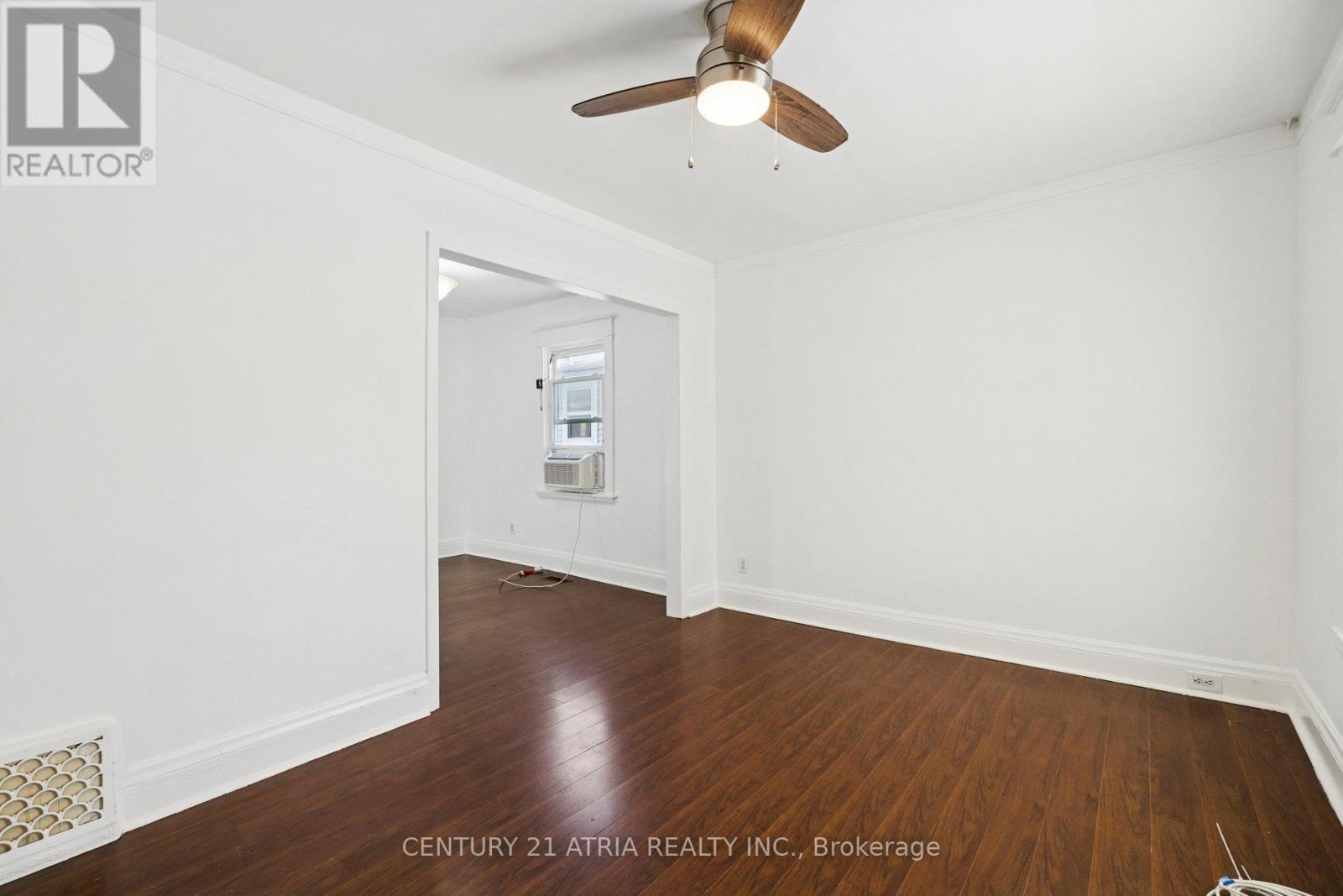 106 Burgar Street, Welland, Ontario  L3B 2S8 - Photo 6 - X12633278