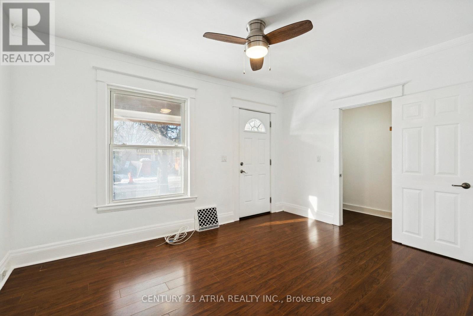 106 Burgar Street, Welland, Ontario  L3B 2S8 - Photo 9 - X12633278