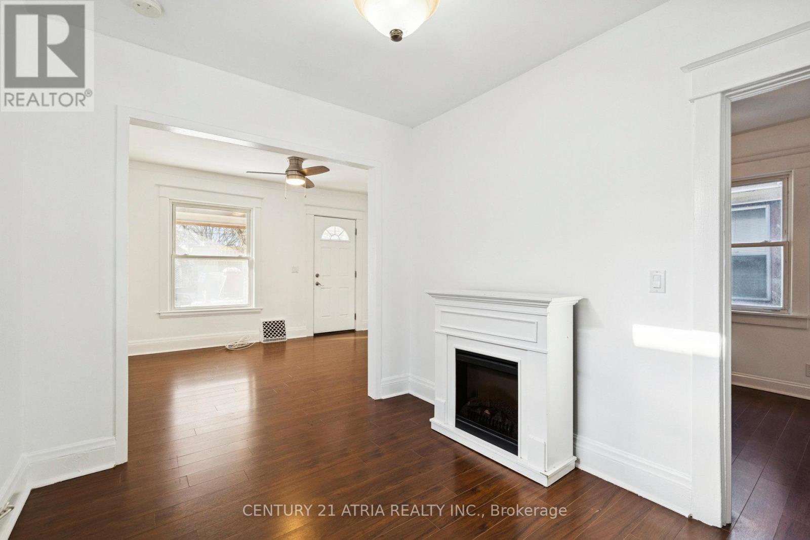 106 Burgar Street, Welland, Ontario  L3B 2S6 - Photo 12 - X12633284