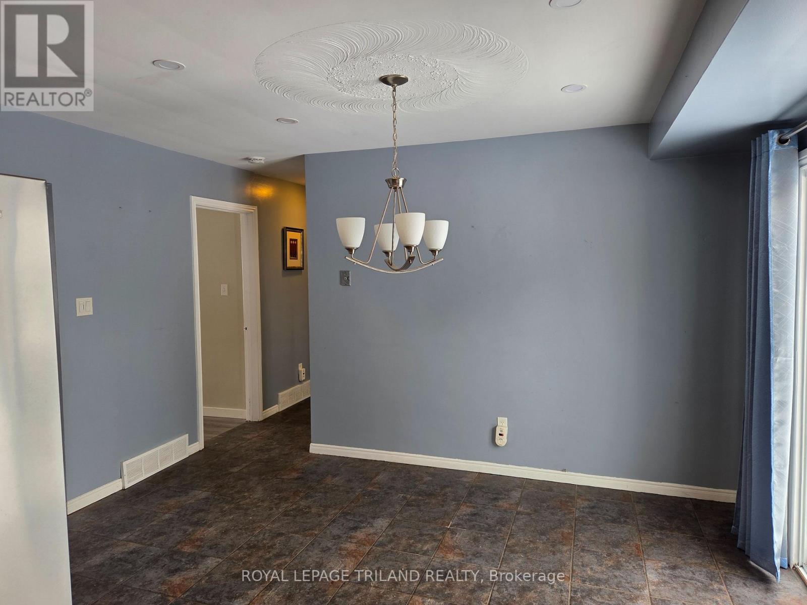 17 Vanbuskirk Drive, St. Thomas, Ontario  N5R 4Z1 - Photo 11 - X12633334