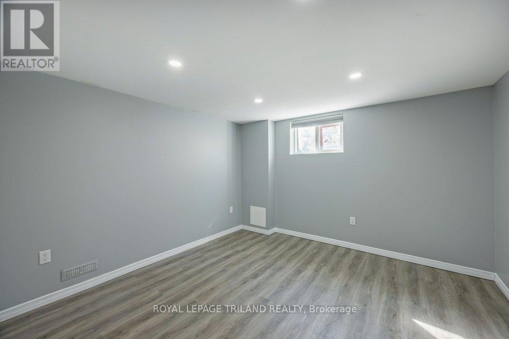 17 Vanbuskirk Drive, St. Thomas, Ontario  N5R 4Z1 - Photo 18 - X12633334