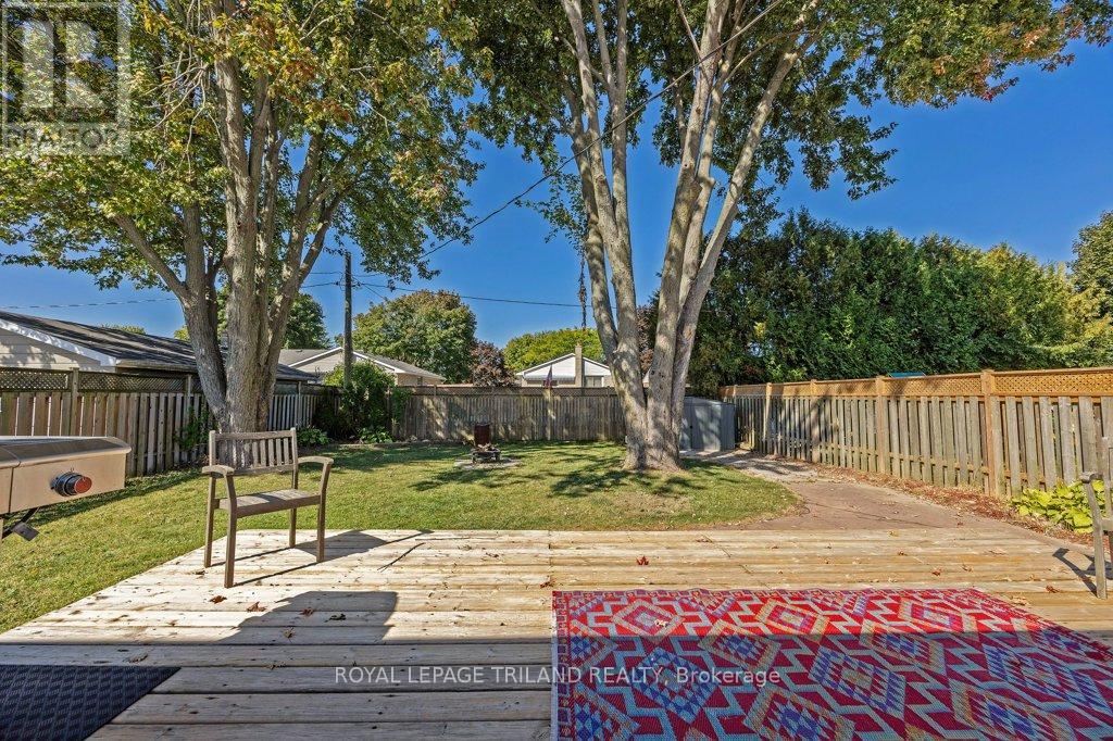 17 Vanbuskirk Drive, St. Thomas, Ontario  N5R 4Z1 - Photo 20 - X12633334