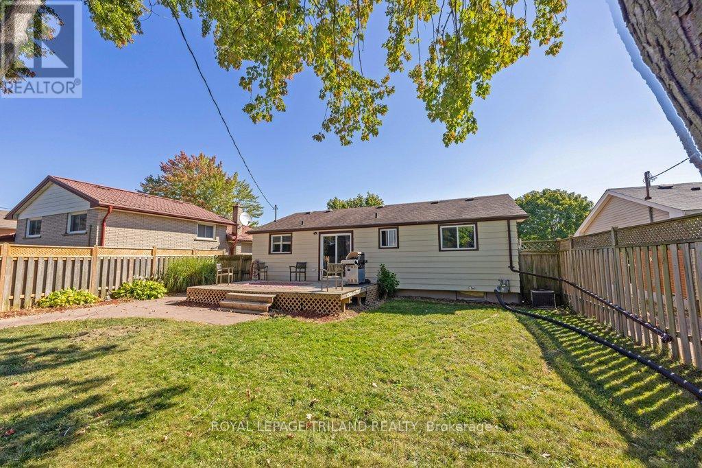 17 Vanbuskirk Drive, St. Thomas, Ontario  N5R 4Z1 - Photo 26 - X12633334