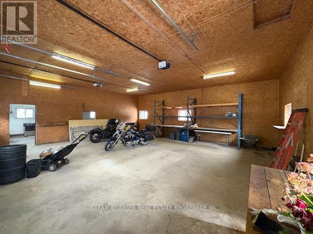 128 Centre Street, North Middlesex, Ontario  N0M 2K0 - Photo 28 - X12633348