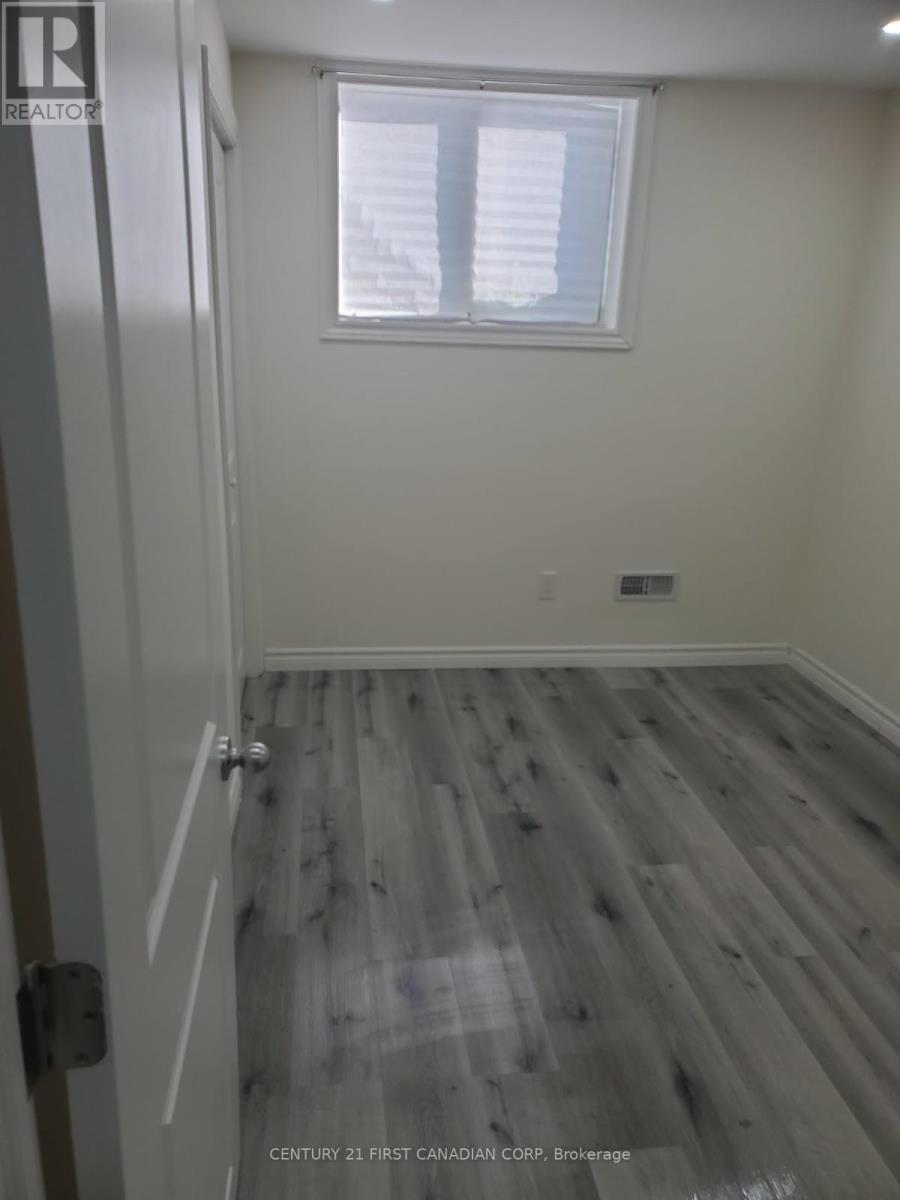 Lower - 289 Middleton Avenue, London South (South W), Ontario  N6L 0E9 - Photo 17 - X12633392