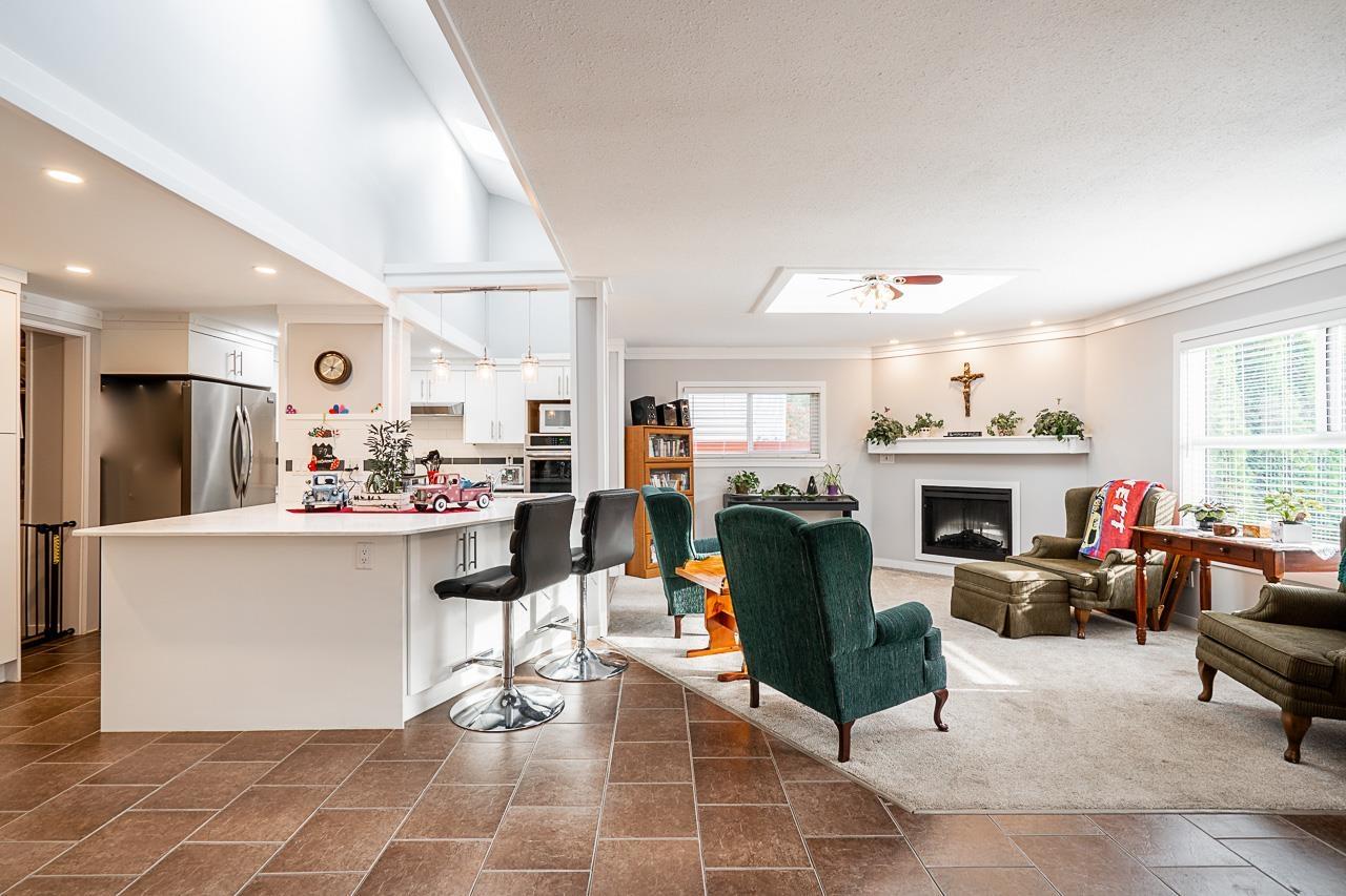 6064 Brooks Crescent, Surrey, British Columbia  V3S 7L1 - Photo 5 - R3073430