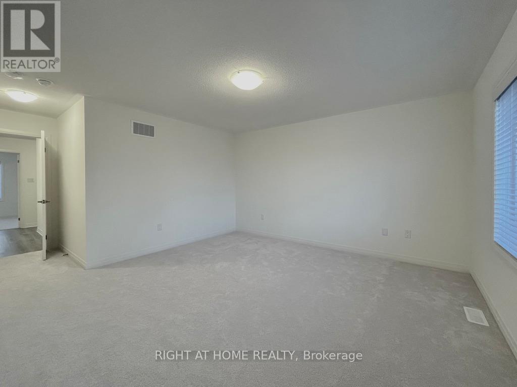 65 Kirkwood Way, Barrie, Ontario  L9J 0K7 - Photo 10 - S12459365