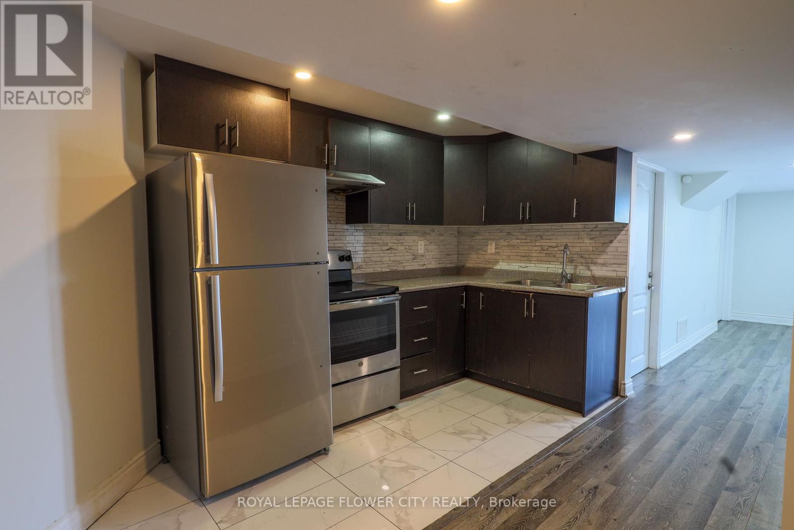 49 Pellegrino Road, Brampton, Ontario  L7A 4V5 - Photo 4 - W12510426