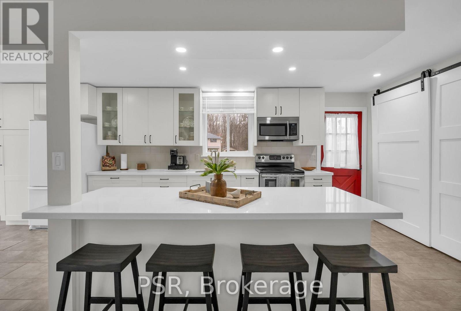 7 Water Fringe Drive, Georgina, Ontario  L0E 1N0 - Photo 11 - N12633430