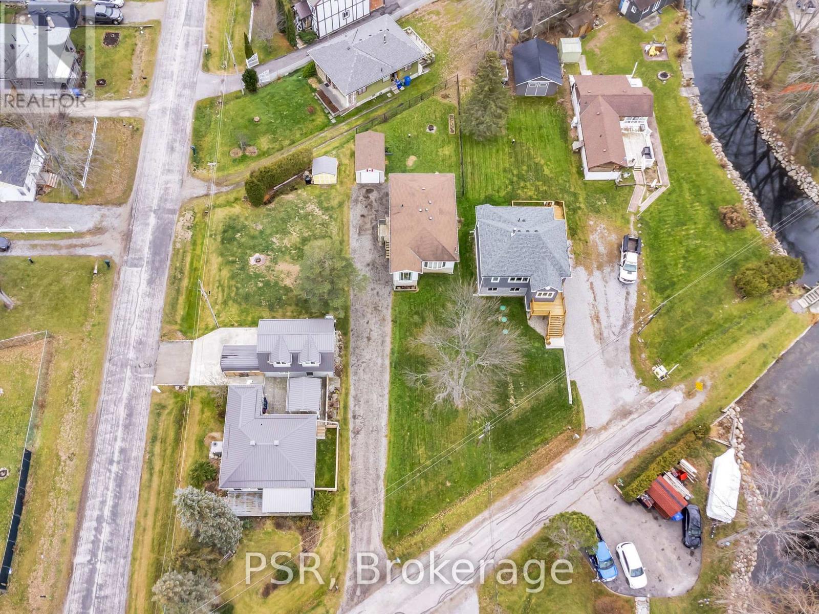 7 Water Fringe Drive, Georgina, Ontario  L0E 1N0 - Photo 4 - N12633430