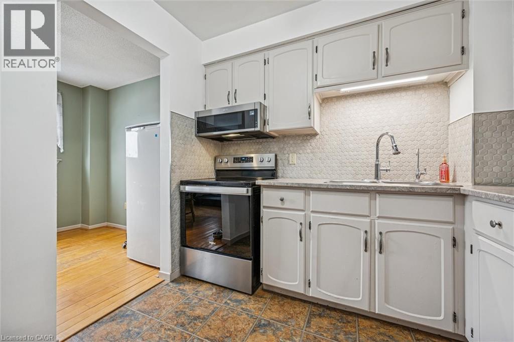 51 Paulander Drive Unit# 31, Kitchener, Ontario  N2M 5E5 - Photo 10 - 40793013