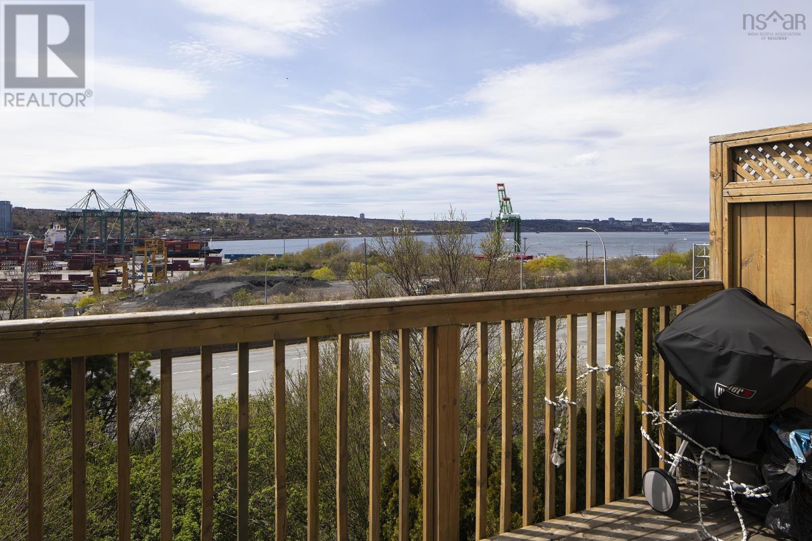 3836 Memorial Drive, Halifax, Nova Scotia  B3K 6R6 - Photo 15 - 202512304